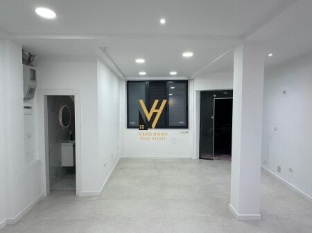 NEGOZIO IN AFFITTO 40 M2 IN VIA DURRESIT 50.000 LEKE