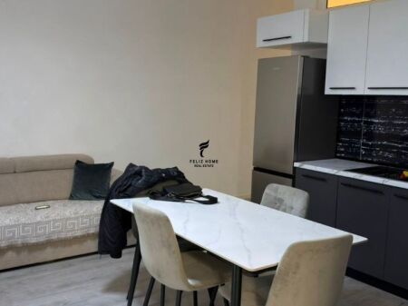 APARTAMENT ME QERA 2+1 5 MAJ 70.000 LEKE  FH-66209