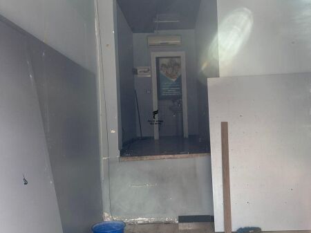 NEGOZIO IN AFFITTO 35 M2 CENTRO 1.800 EURO FH-66242