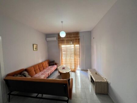 Apartament 3+1+2 Me Qira në Fresku, Tiranë 500 € /Muaj