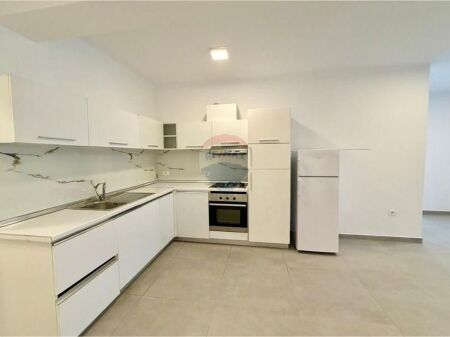Apartment - For Sale - Kodra e Diellit 1, Tirana