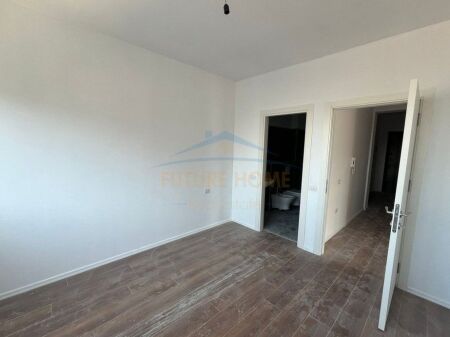 For sale, Apartment 2+1+2+ Parking Space, Sadik Petrela Street, ASL Complex 2