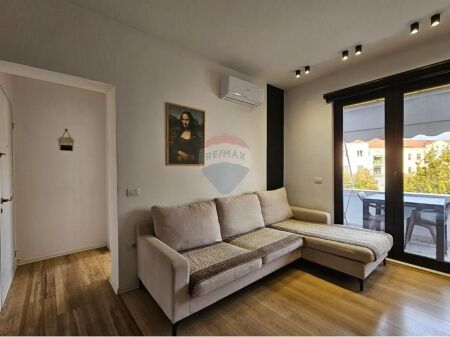 🏡 Apartament 1+1 + garsoniere për shitje – pranë Hotel Colosseo