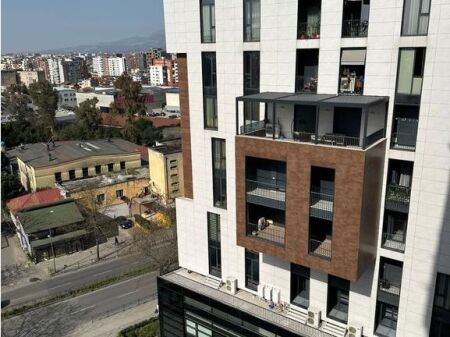 Apartment 1+1 for sale at Kavajes Street!