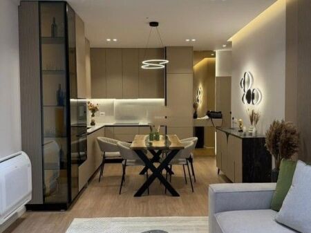 Super Apartament 2+1+2 për Qira tek Golden Tower – Rruga Mine Peza, Tiranë