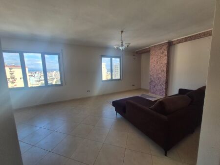 Apartment 2+1+2 for sale in the center  