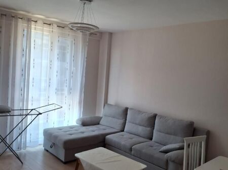 Appartamento 2+1 in affitto ishe Campo di Aviazione