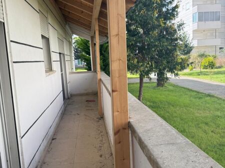 Apartment 2+1 with yard – 95m² + 10m² veranda + 70m² yard in Qerret