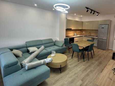 Apartament 2+1 me qera tek univers city