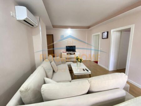 Qera, Apartament 1+1, Komuna Parisit, Tiranë
