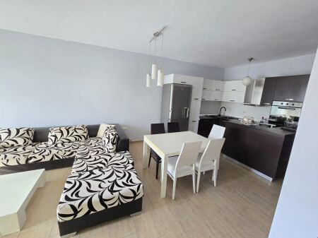 Apartment 2+1+2 for sale, ideal for family living or investment.