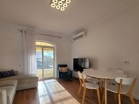 Qera, Apartament 1+1, Rruga Siri Kodra, Tirane