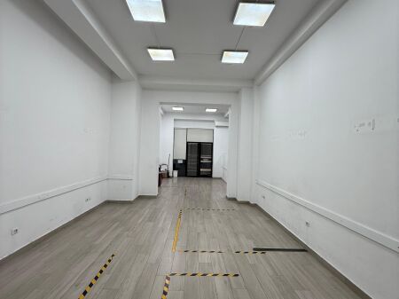 Locale In Affitto Comune Di Parigi