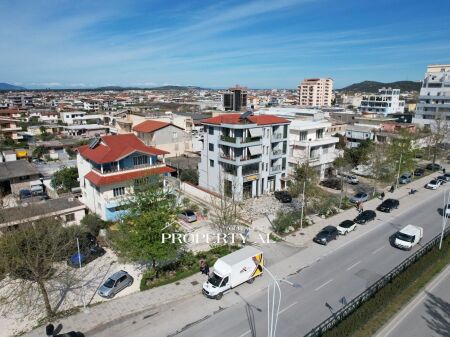 Immobile in Vendita in Via Gjergj Kastrioti, Vlora – Opportunità Ideale di Investimento & Business