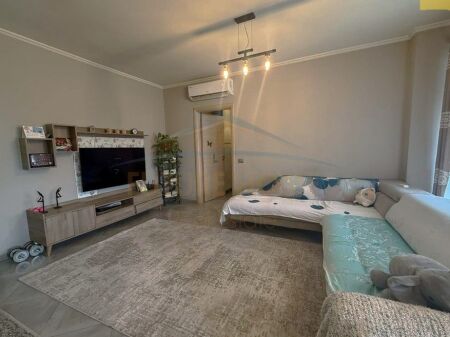 In vendita, Appartamento 2+1, Complesso Tower Bridge, Via Dibra.