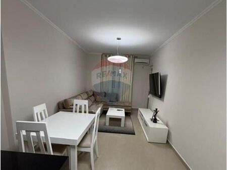 Apartament 2+1+2 me qera Kompleksi Kontakt