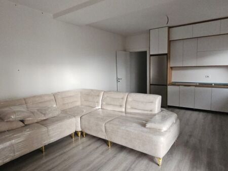  Apartament 2+1 me Qera – Paskuqan 
