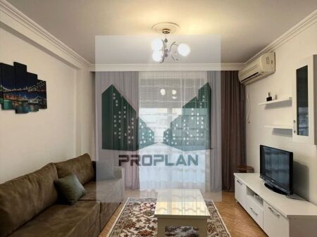 JEPET ME QIRA | Apartament 2+1 – Komuna e Parisit,pranë Pastiçeri Reka