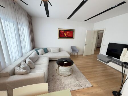 Apartment 3+1+2 with 2 balconies for sale  Center Tirana, Mine Peza (Cafe Flora)   104 m² net in the registry  5th floor (last, no elevator)  2 bathrooms  2 balconies  West orientation   Premium location, in the heart of Tirana  Purchase option with credit   Price: 245,000€   