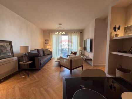 Luxury 2+1 apartment for sale on Elbasan Street!