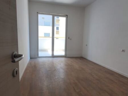 Apartment 1+1 for sale in Laprak, E88