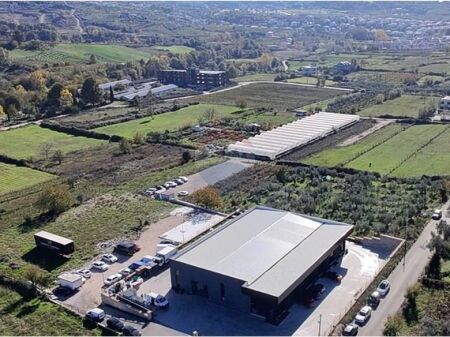 Magazzino/Capannone - In Affitto - Lundër, Tirana