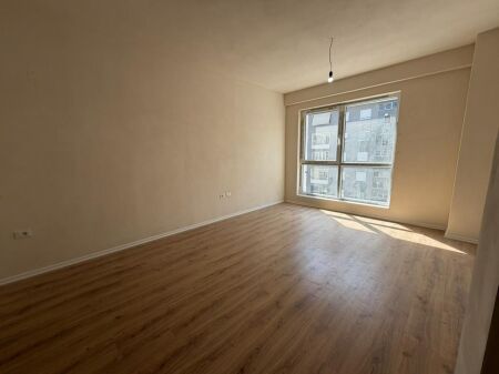  SHITET Apartament 3+1+2  Komuna e Parisit   Cmimi 375.000 Euro