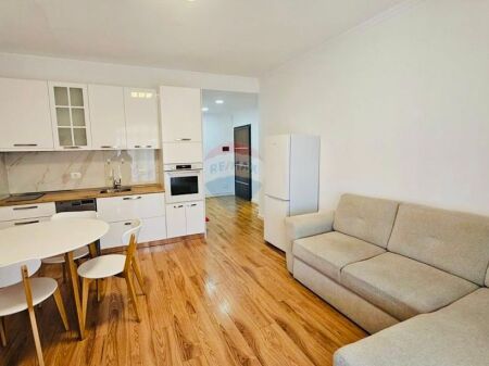 Apartament 1+1 Rruga e Barrikadave