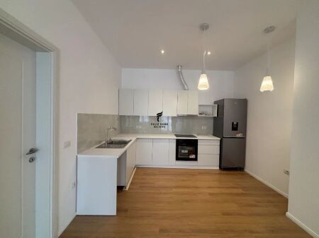 APARTAMENT ME QERA 1+1 ALI DEM 50.000 LEKE FH-66571