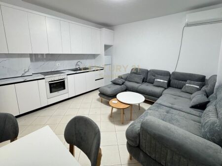 ASTIR, APARTAMENT 1+1 PER QIRA