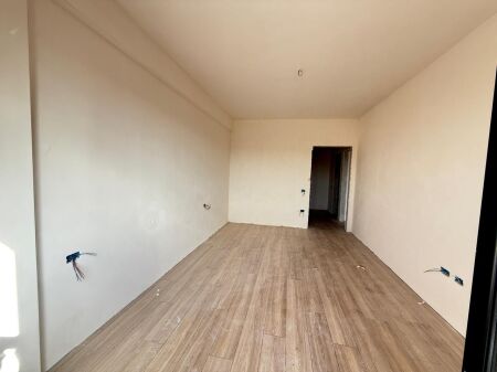 APARTAMENT 1+1 PER SHITJE TEK VILA L