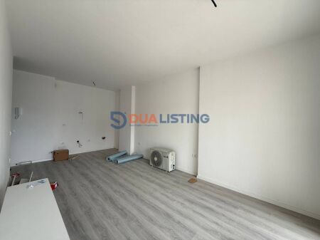 Ju ofrojme per qira apartament 1+1 Kompleksi E88, Laprakë