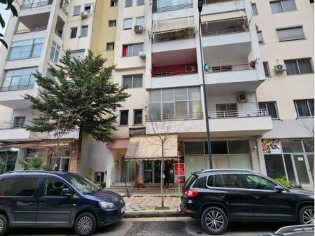 Apartament 1+1 Për Shitje në Fresku