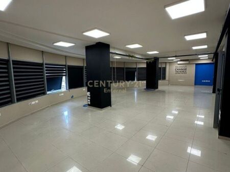 Complesso Halili - Affittasi 300m2 Spazio Commerciale