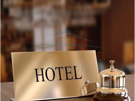 Shitet, Hotel, ish Tregu Elektrik, Tiranë.