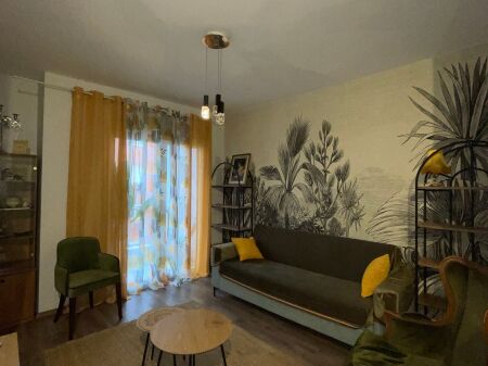 Apartament 2+1 per qera tek Rruga e Kosovareve
