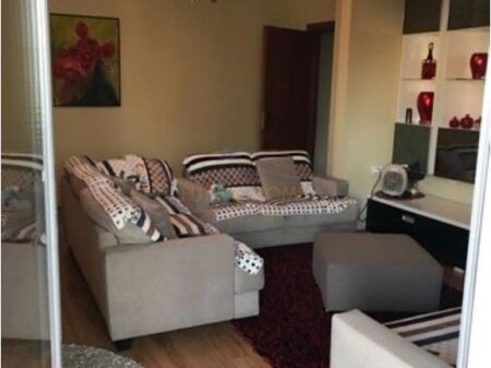 Shitet, Apartament 2+1, Ministria e Jashtme
