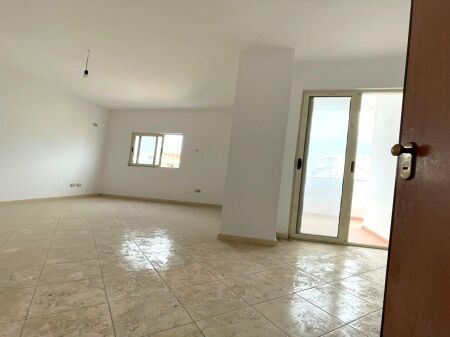 Apartment 1+1 for Sale with Elevator
