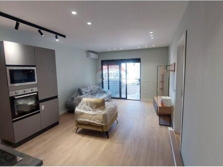 APARTAMENT I INVESTUAR1+1 PER QIRA-KOMUNA PARISIT