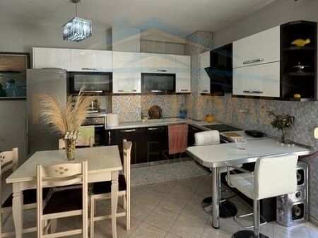 Qera, Apartament 1+1, Rruga Muhamed Deliu,Fresk
