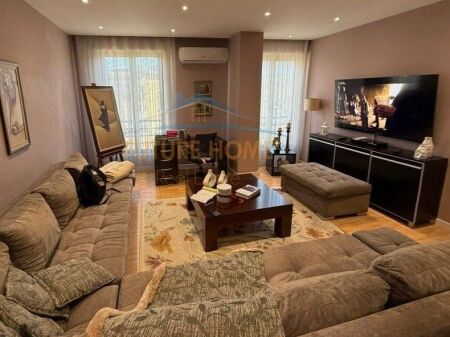 Shitet, Apartament 2+1,Zogu i Zi,Tiranë