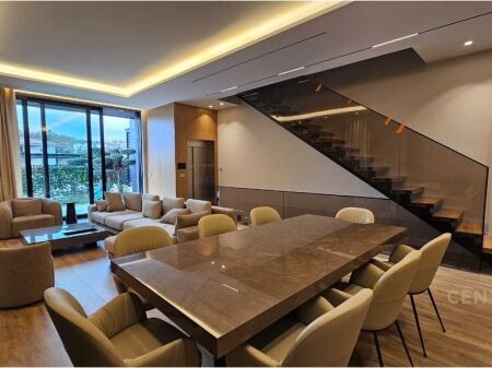 MAGNIFICA VILLA SU 4 PIANI IN AFFITTO PRESSO IL LUMINOR RESIDENCE VICINO A TEG!