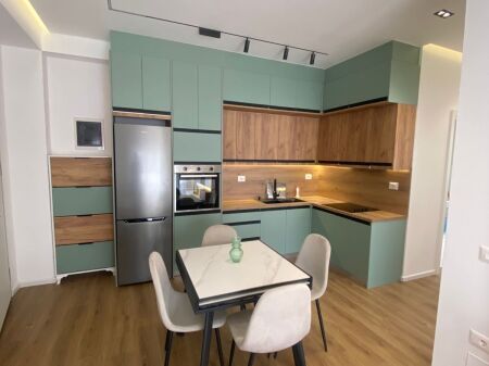 Super apartament 2+1 i investuar me qera te Ali Demi!