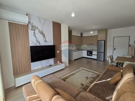 Apartament 2+1+2 me qera tek 5 Maji