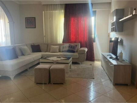  Appartamento 2+1 in Affitto – Lungomare, Vlorë
