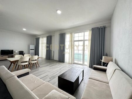 PENTHOUSE MODERNO IN AFFITTO A PASKUQAN!