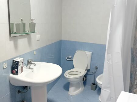 APARTAMENT 2+1 ME QERA TE STADIUMI AIR ALBANIA