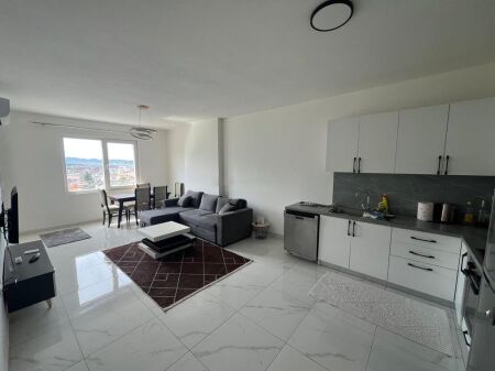 Jepet apartament 1+1 per qira ne Kamez