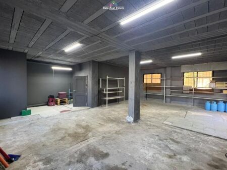 Magazzino In Affitto A Laprake ( ID BM293) Tirana