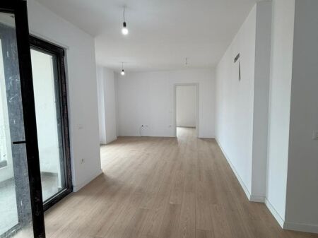  Shitet Apartament 2+1 + 2 Tualete – Komuna e Parisit 
